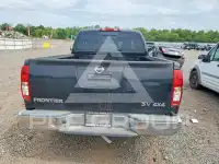 2015 Nissan FRONTIER photo