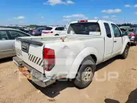 2015 Nissan FRONTIER фото