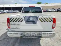 2015 Nissan FRONTIER photo