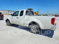 2015 Nissan FRONTIER фото