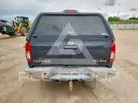2015 Nissan FRONTIER фото