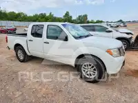2015 Nissan FRONTIER photo