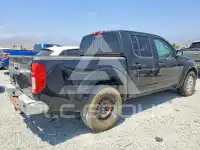 2015 Nissan FRONTIER фото