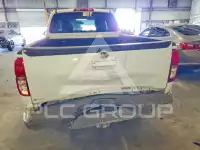 2015 Nissan FRONTIER фото