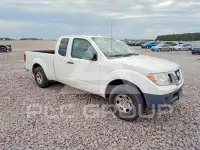 2015 Nissan FRONTIER photo