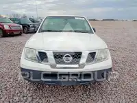 2015 Nissan FRONTIER photo