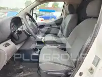 2015 Nissan NV фото