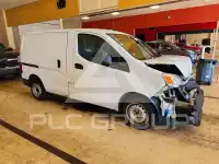 2015 Nissan NV фото