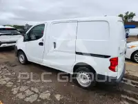 2015 Nissan NV фото