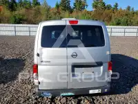 2015 Nissan NV photo