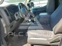 2015 Nissan NV photo