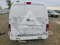2015 Nissan NV фото