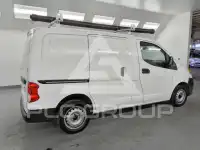 2015 Nissan NV фото