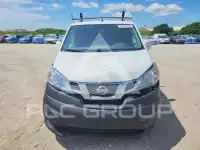 2015 Nissan NV фото