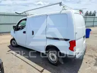 2015 Nissan NV фото