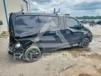 2015 Nissan NV 200 photo