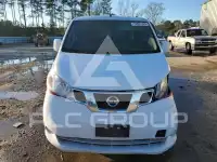 2015 Nissan NV photo