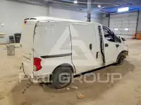 2015 Nissan NV 200 фото