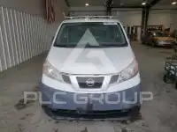 2015 Nissan NV фото