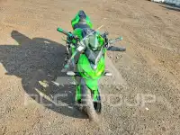 2015 Kawasaki ZR1000 фото