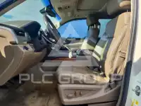 2015 Chevrolet Suburan photo