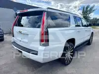 2015 Chevrolet Suburan фото