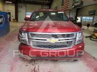 2015 Chevrolet Suburan photo