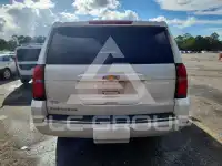 2015 Chevrolet Suburan photo