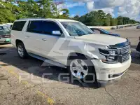 2015 Chevrolet Suburan photo