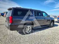 2015 Chevrolet Suburan photo