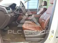 2015 Chevrolet Suburan фото