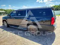 2015 Chevrolet Suburan photo
