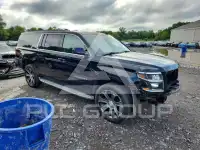 2015 Chevrolet Suburan photo