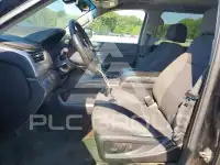 2015 Chevrolet Suburan фото