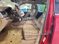 2015 Chevrolet Suburan фото
