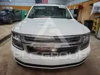 2015 Chevrolet Suburan photo
