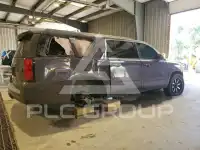 2015 Chevrolet Suburan photo