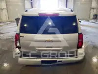 2015 Chevrolet Suburan фото