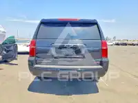 2015 Chevrolet Suburan photo