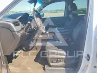 2015 Chevrolet Suburan фото