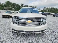 2015 Chevrolet Suburan photo