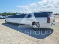 2015 Chevrolet Suburan фото
