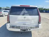 2015 Chevrolet Suburan фото