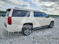 2015 Chevrolet Suburan photo