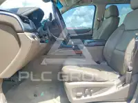 2015 Chevrolet Suburan фото