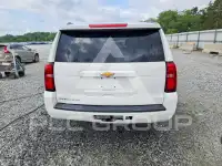 2015 Chevrolet Suburan photo