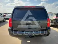 2015 Chevrolet Suburan photo