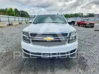 2015 Chevrolet Suburan photo