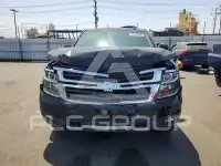 2015 Chevrolet Suburan photo