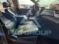2015 Chevrolet Suburan photo